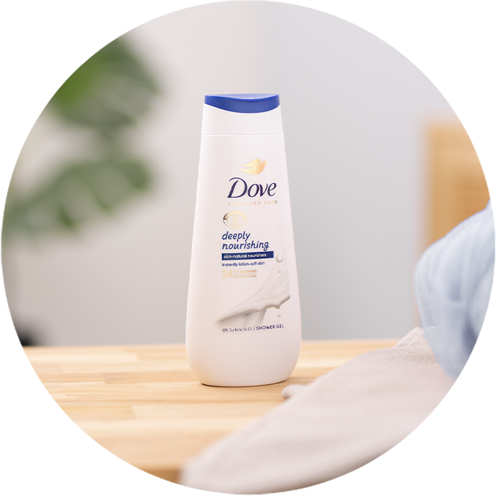 Een lotionzachte huid met Dove Advanced Care