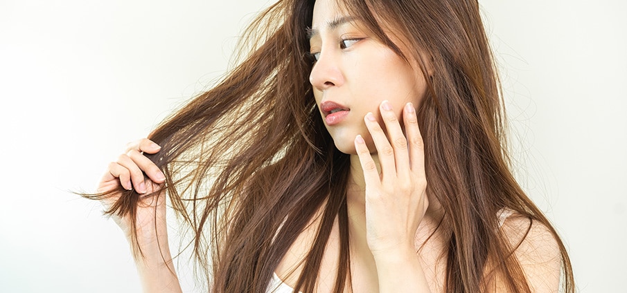 Dof haar? Zo maak je je haar weer glanzend en mooi Dof haar? Zo maak je je haar weer glanzend en mooi