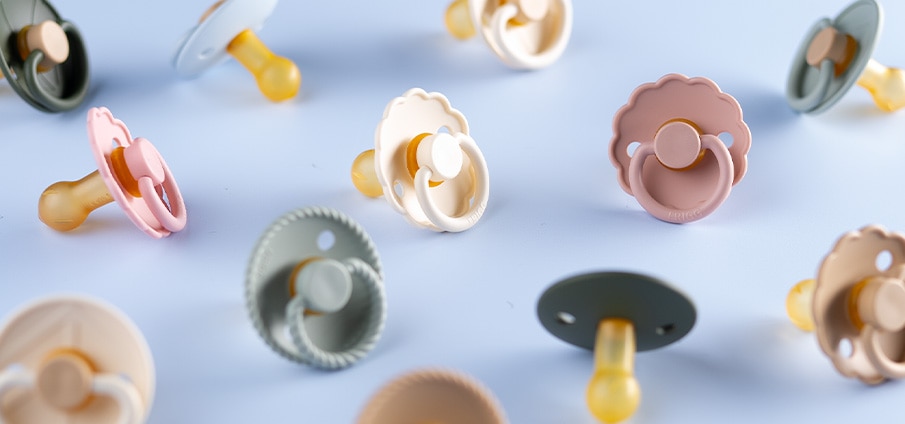 Nieuw bij Kruidvat: Frigg. Latex fopspenen in leuke kleuren! Nieuw bij Kruidvat: Frigg. Latex fopspenen in leuke kleuren!