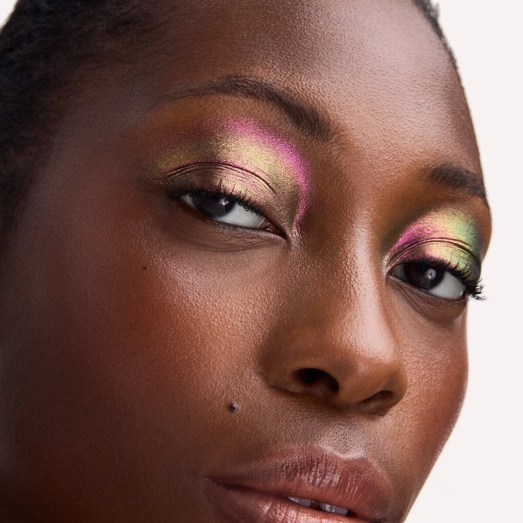 Catrice Prismatic Shift 020 Berry Blaze Eyeshadow