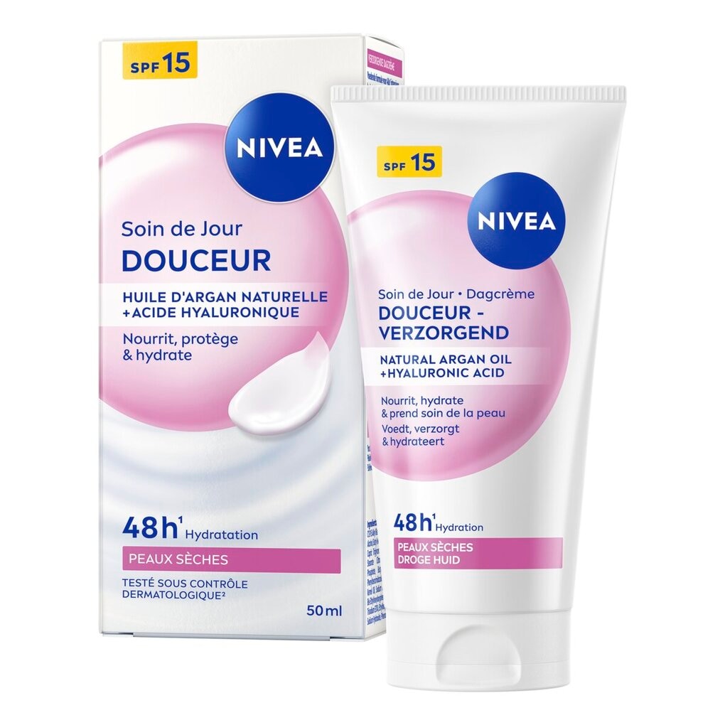 NIVEA Verzorgende Dagcrème met SPF15 NIVEA Verzorgende Dagcrème met SPF15