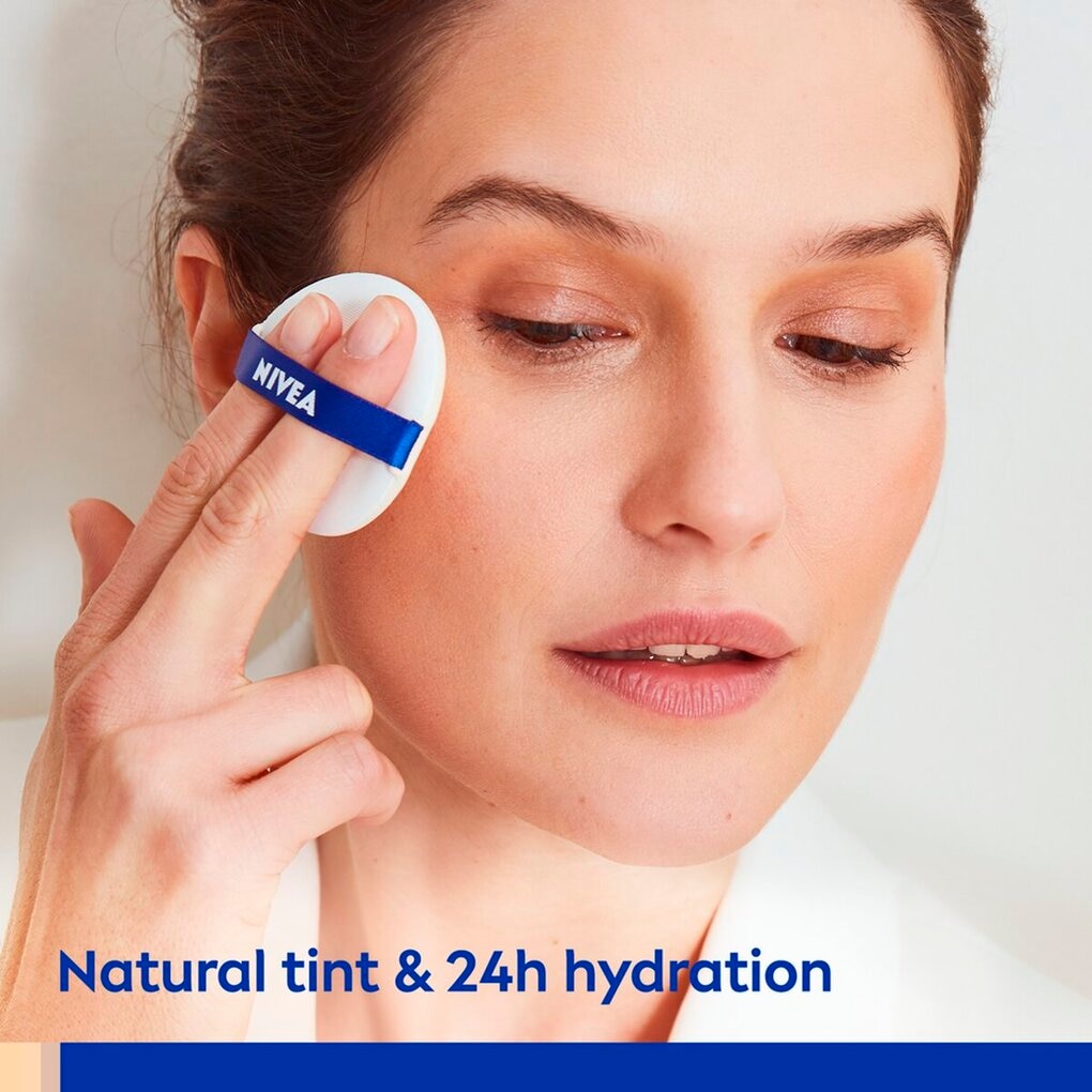 NIVEA Cellular Expert Finish 03 Medium Dark SPF15 3-In-1 Care Cushion Foundation